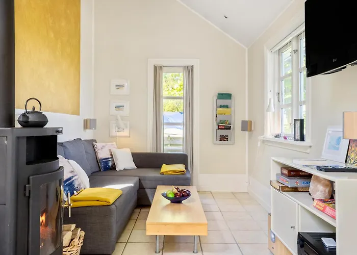 Amazing In With Kitchen