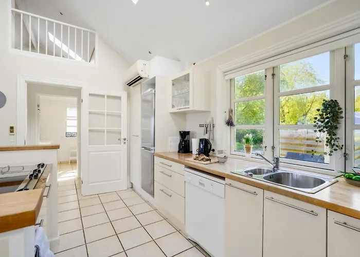 Amazing In With Kitchen